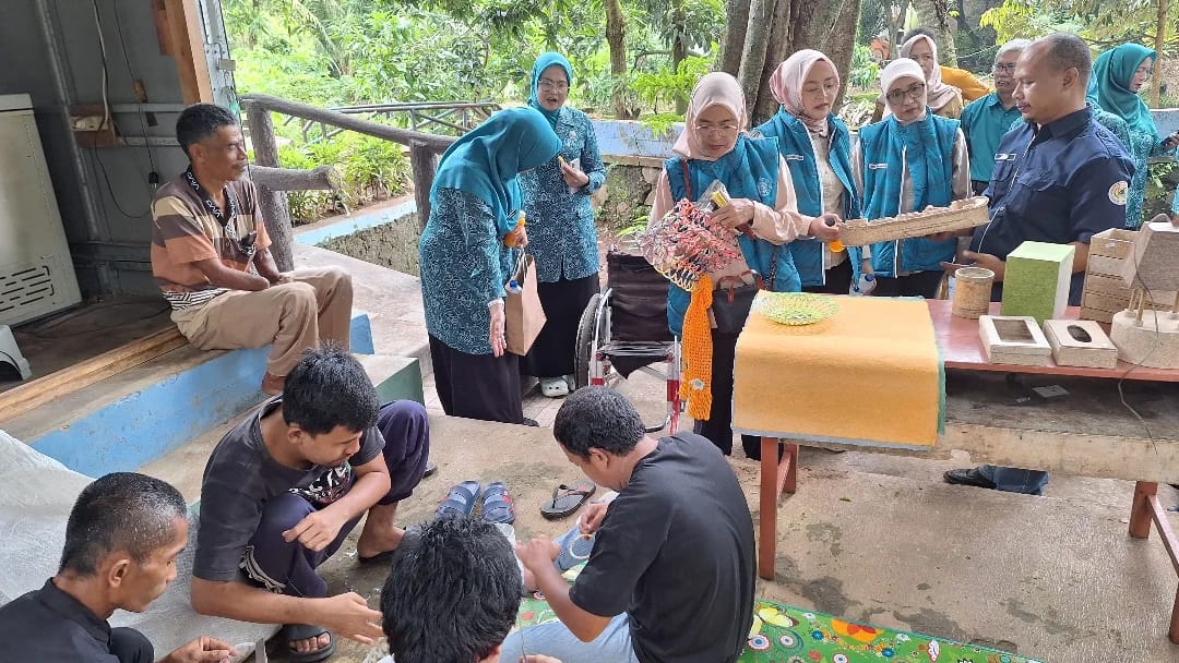 KDD Tampilkan Kreativitas Difabel dalam Rechecking Gelari Pelangi PKK Belawa Tingkat Provinsi Jawa Barat